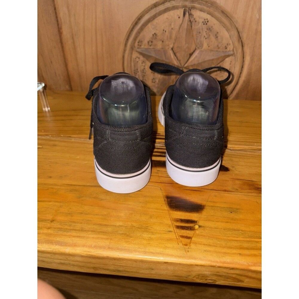 Nike SB 729825-001  SZ 5Y Women 6.5 Clutch Canvas Skateboard Black White Sneaker - Picture 5 of 7